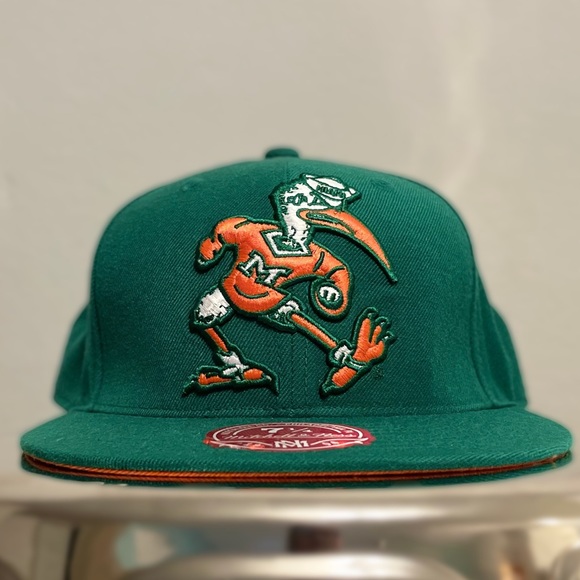 🌀🌴Miami Hurricane Low Crown Fitted - Picture 3 of 9